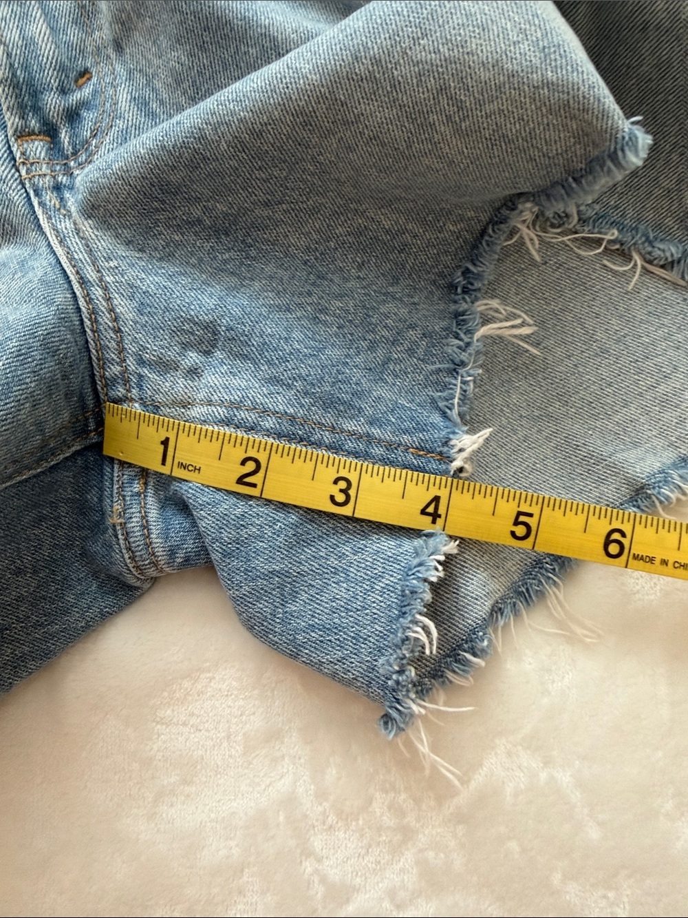 Abercrombie & Fitch Mom shorts Light Blue High-Rise Distressed - 26 curve love - Picture 9 of 9
